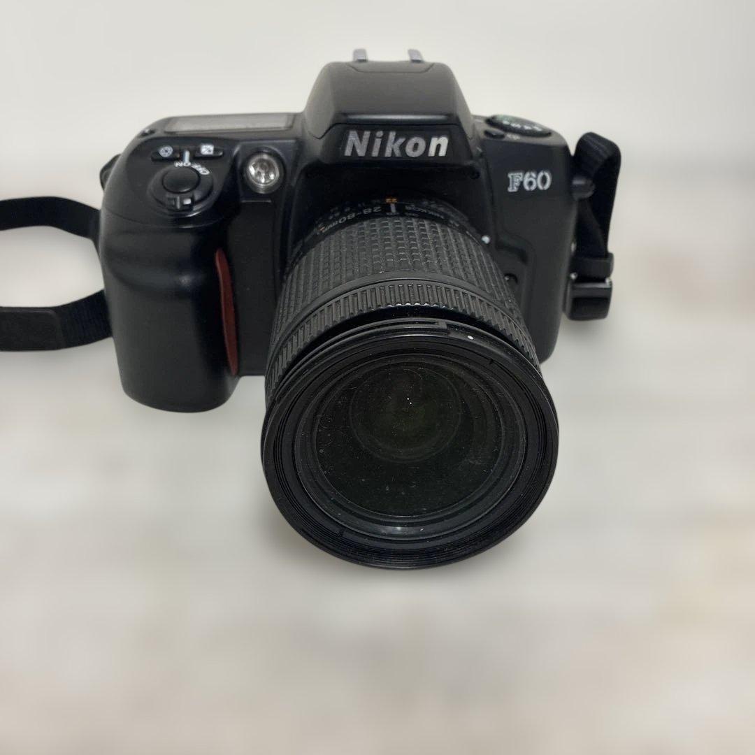 Nikon F60 レンズ付き