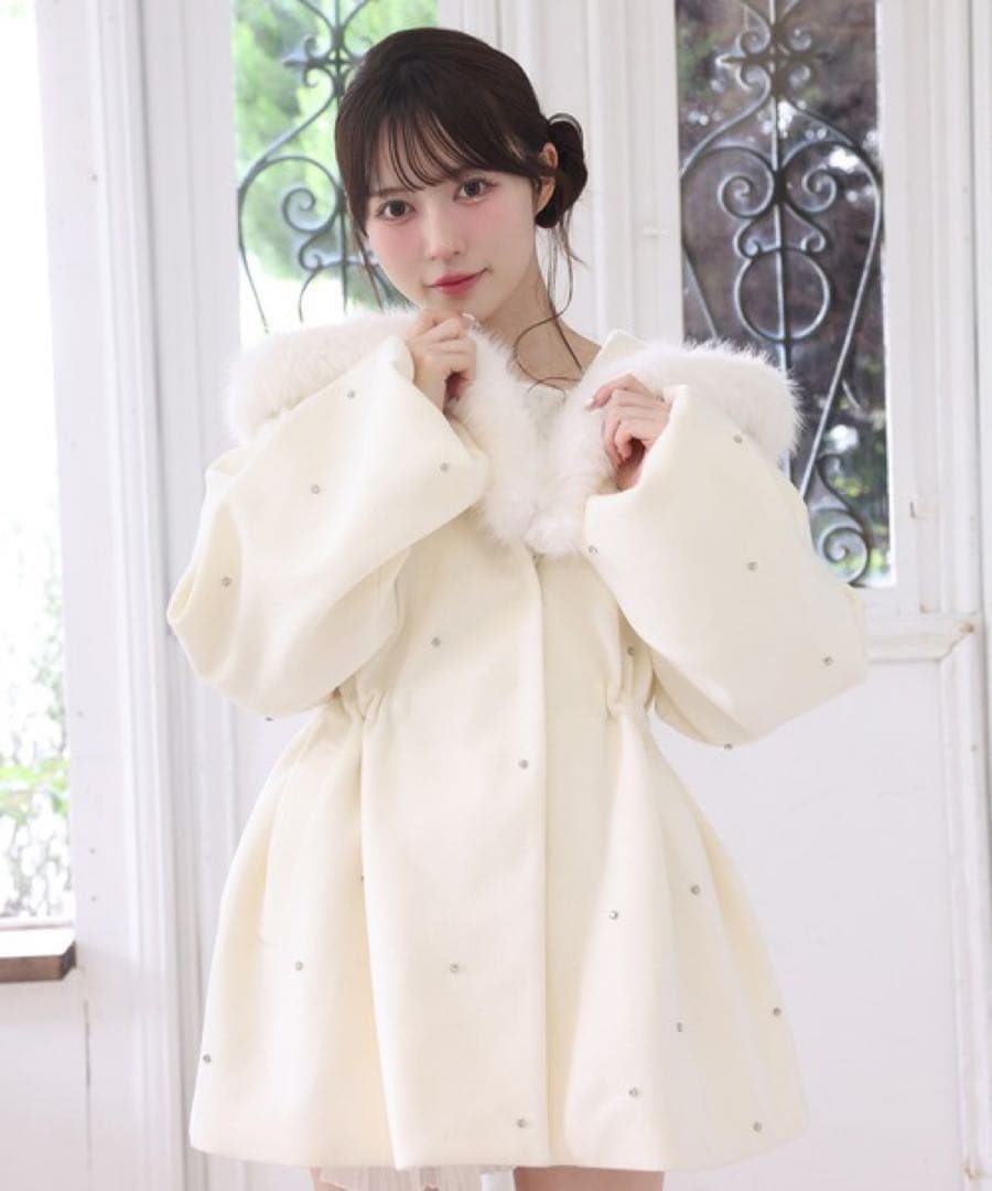 ナイスクラップ ビジュー付き女の子コート