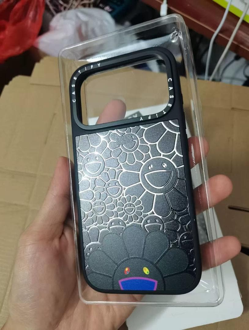 CASETiFY ケース iPhone17promax カラフル花デザイン