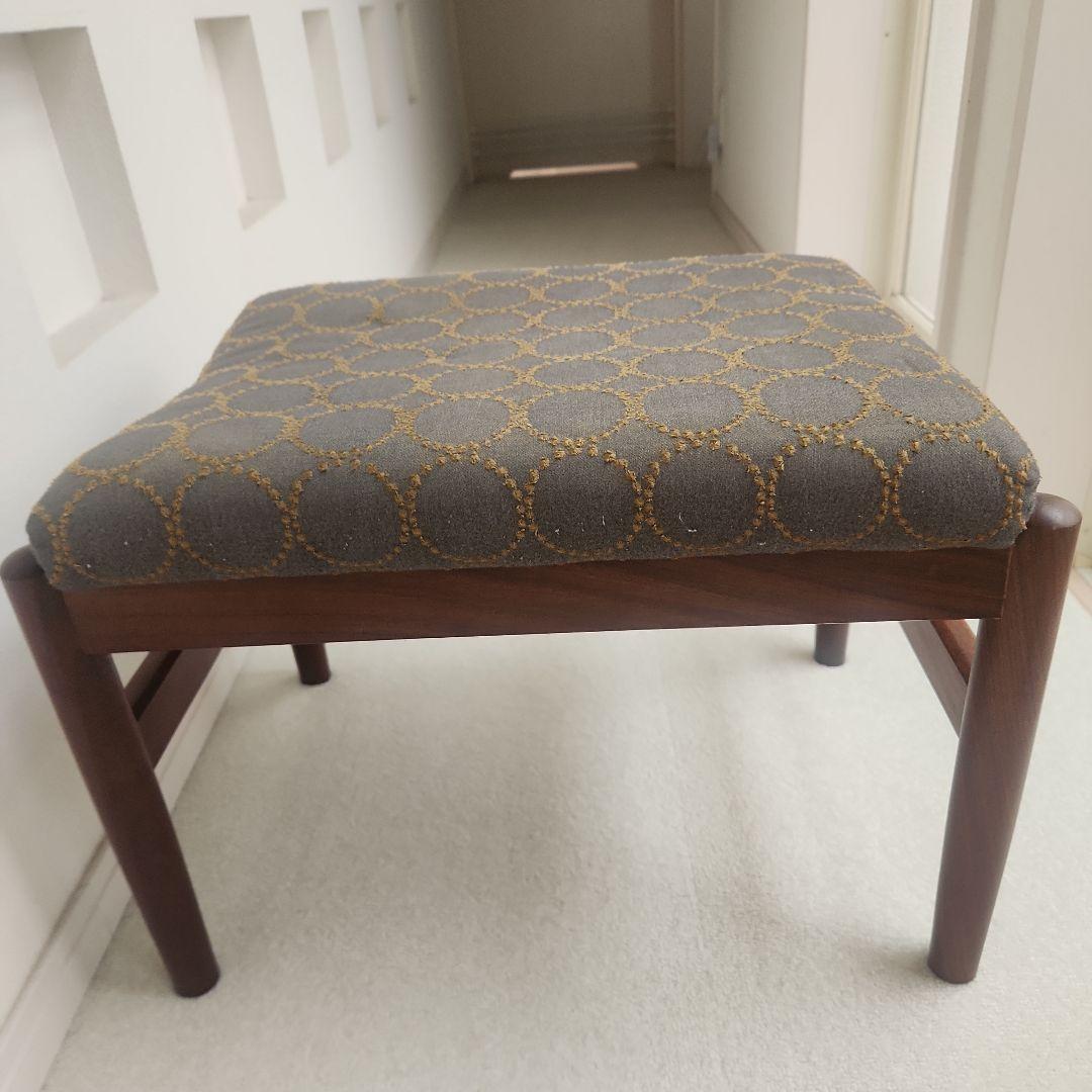 ハルタ家具　ミナペルホネン　オットマン　ビンテージ家具　ウォールナット