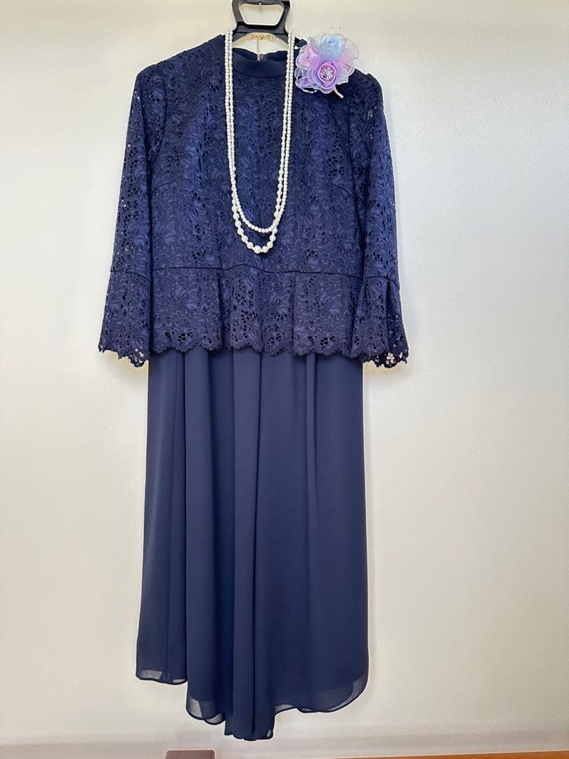 【未使用】東京イギンドレス　13号　フォーマル服　コサージュ　2連ネックレス付き