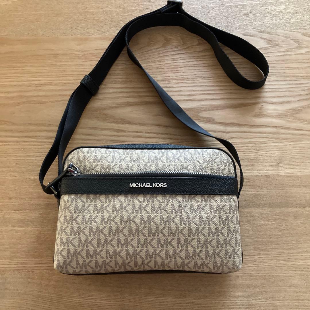 極美品♡マイケルコース♡ショルダーバッグ♡クロスボディ♡ベージュ×ブラック