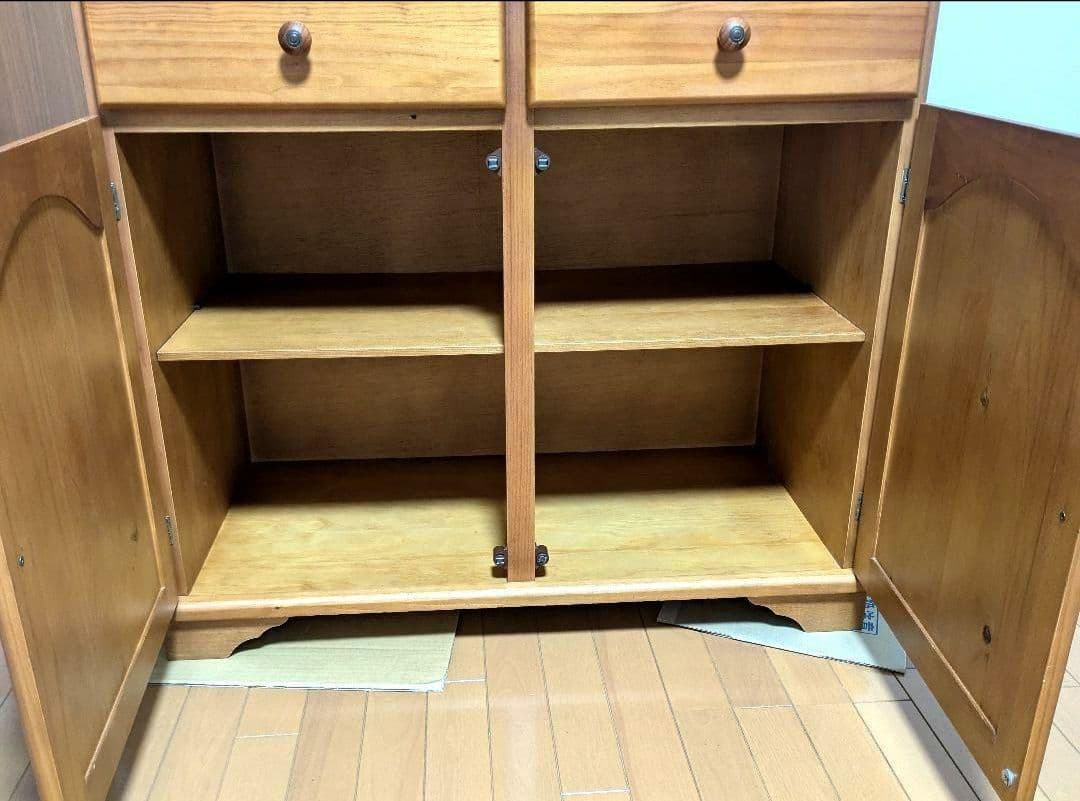 ゴンゴン　フランスベッド　Ticaカントリー　食器棚　カップボード♪