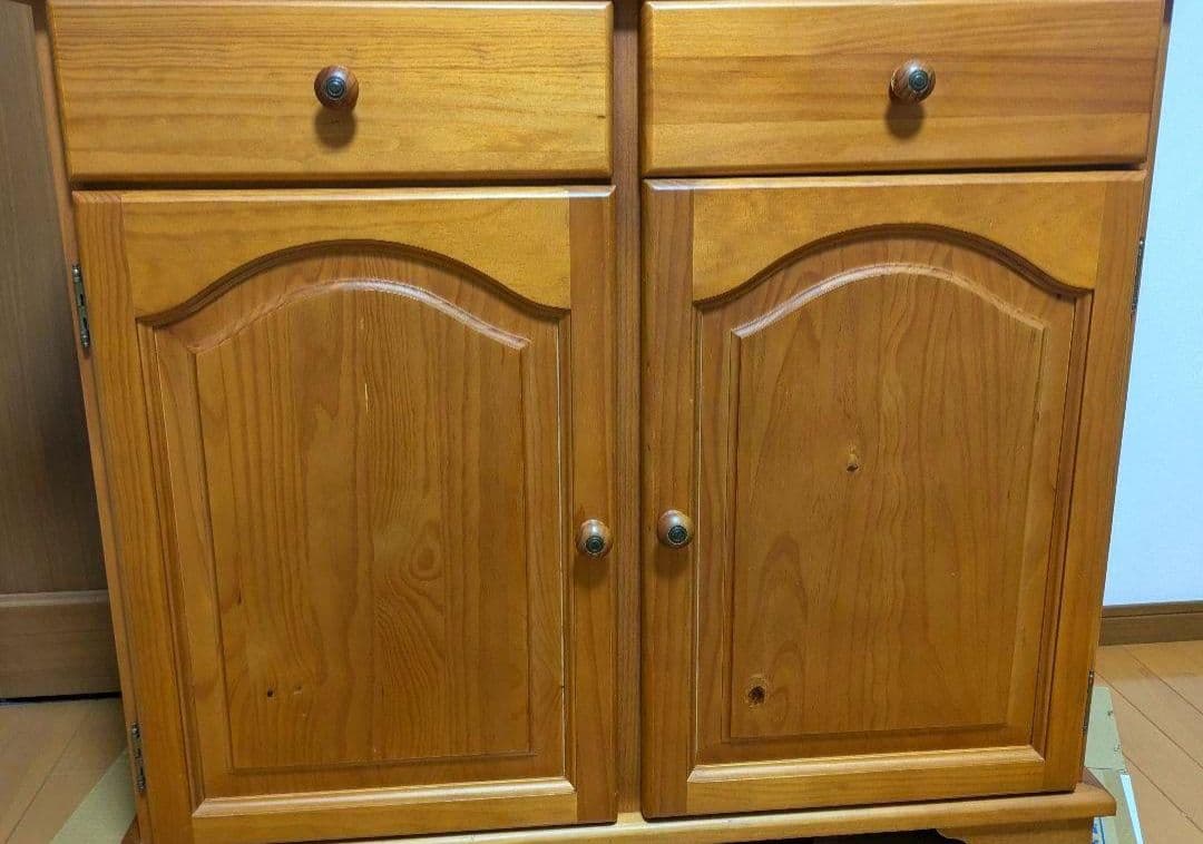 ゴンゴン　フランスベッド　Ticaカントリー　食器棚　カップボード♪