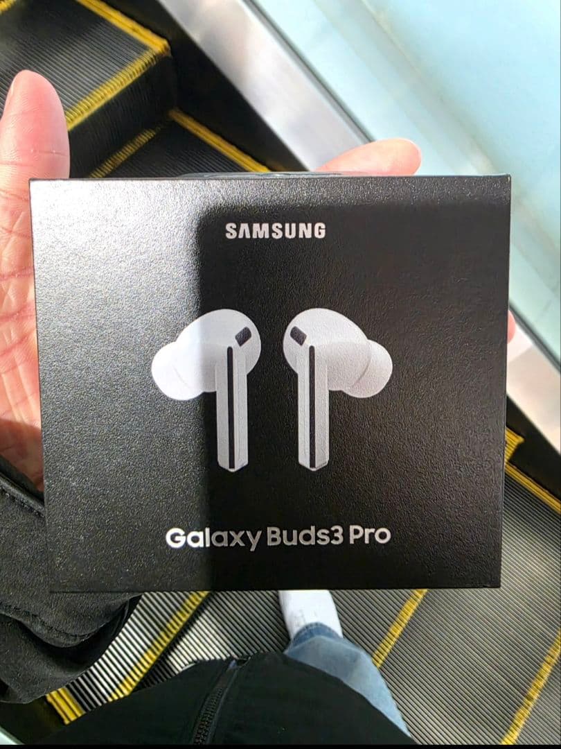 Samsung Galaxy Buds3 Pro 未開封　1ヶ月の保証期間