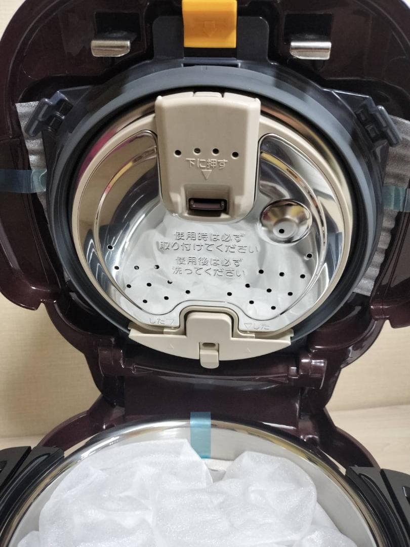 新品未使用品　 象印マホービン 圧力IHなべ 圧力鍋 EL-MB30-VD