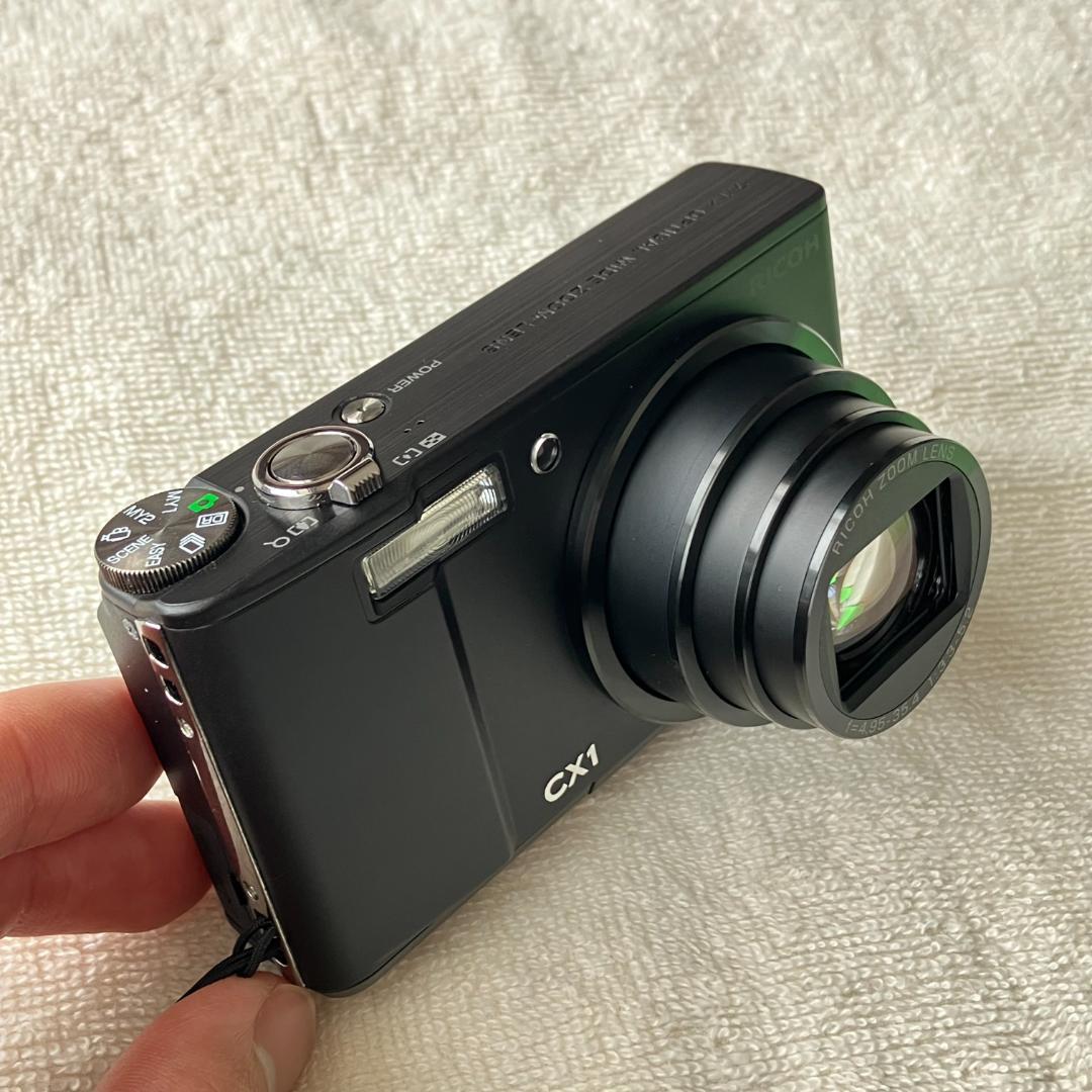 RICOH（リコー）CX1 コンパクトデジタルカメラ ケース付き