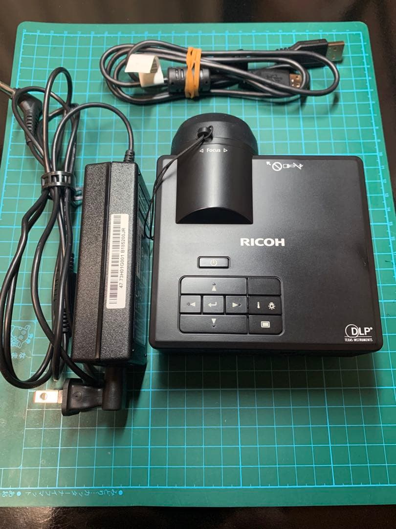 タ*ポ様 RICOH PJ WXC1110 プロジェクター