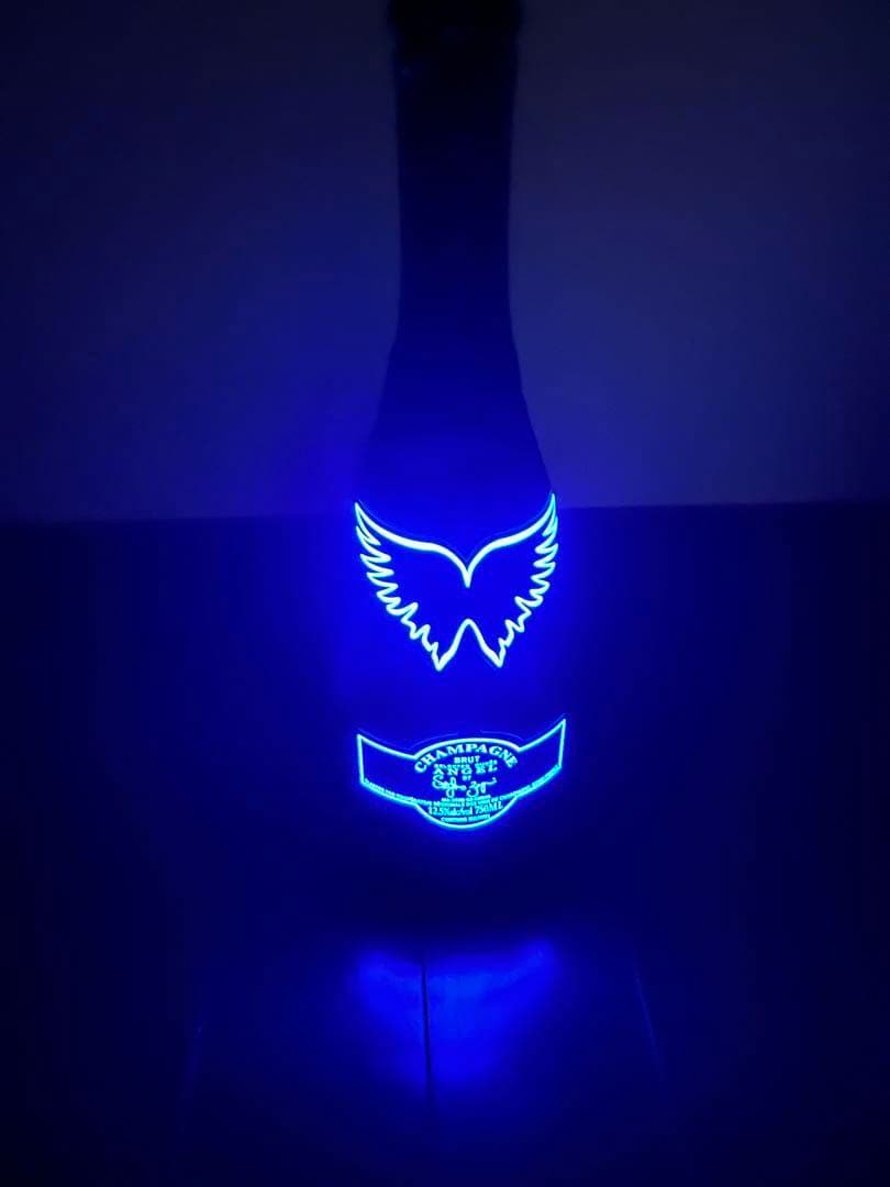 光る エンジェル シャンパン 青 新品 箱あり 正規品