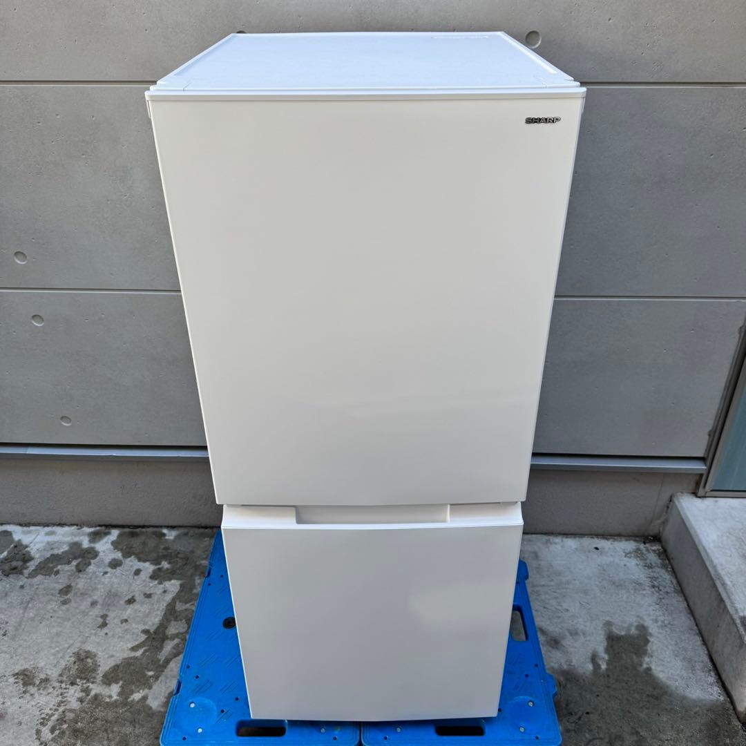 229★2025年製★ほぼ新品★シャープ　冷蔵庫　右、左開き　一人暮らし