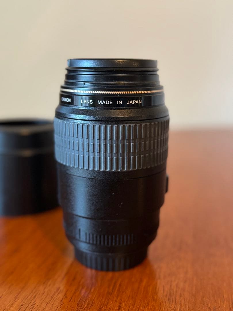 Canon EF 100mm f/2.8 マクロレンズ