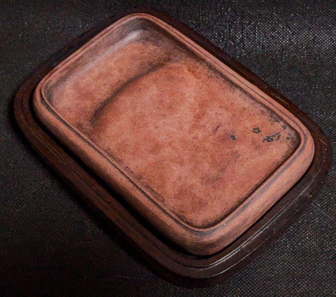 【澄泥硯　蝦頭紅の美石】◆蘇州霊巌山の自然石◆約六吋◆唐木塗箱入◆磨墨溌墨佳