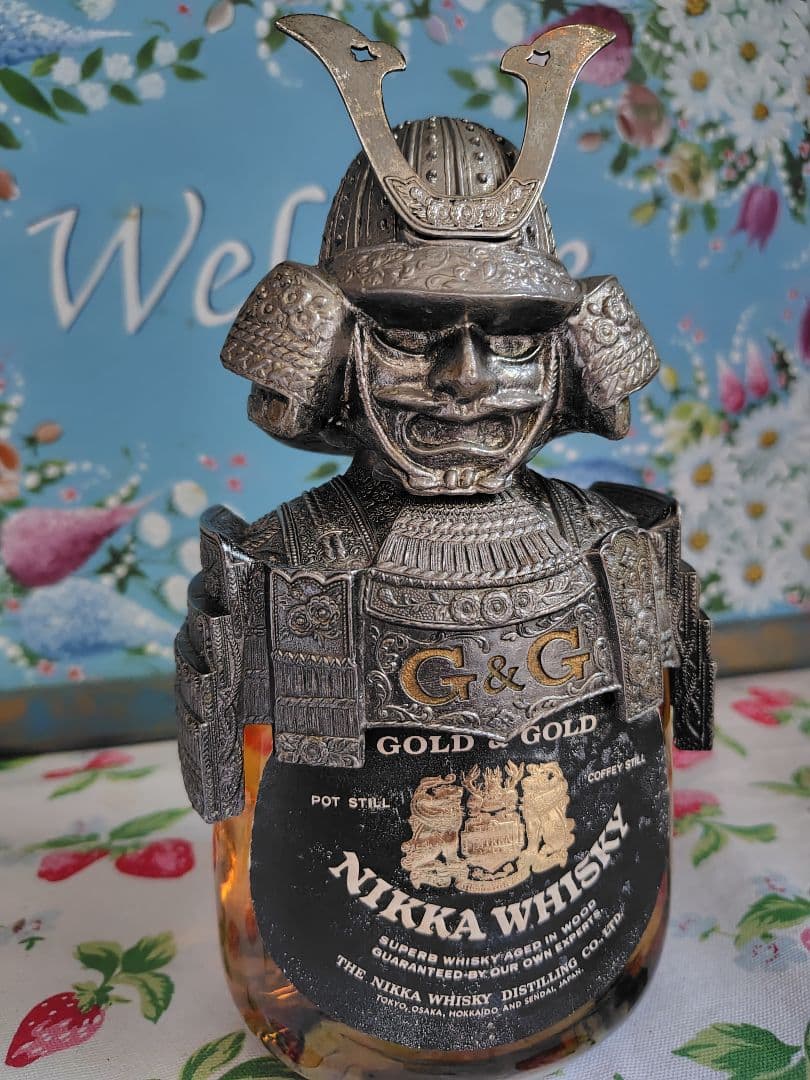 貴重 金属製　 NIKKA WHISKY ニッカウヰスキー　鎧 兜 侍 将軍