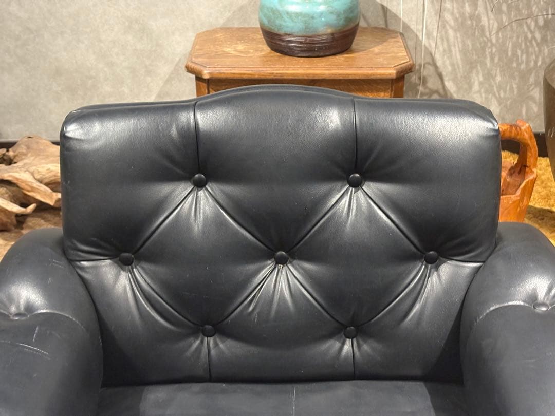 ①karimoku カリモク　レザーソファ　本革　リベット打ち　アンティーク　G