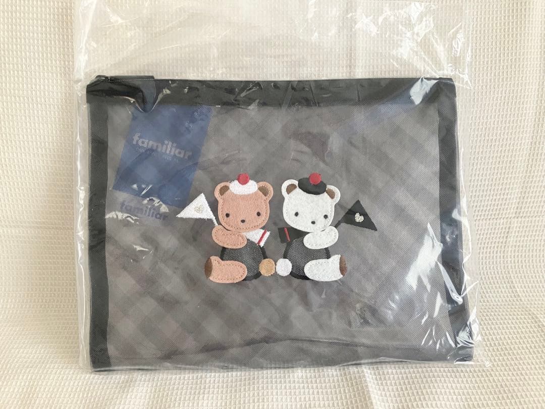 familiar クマ刺繍メッシュポーチ新品、未使用品