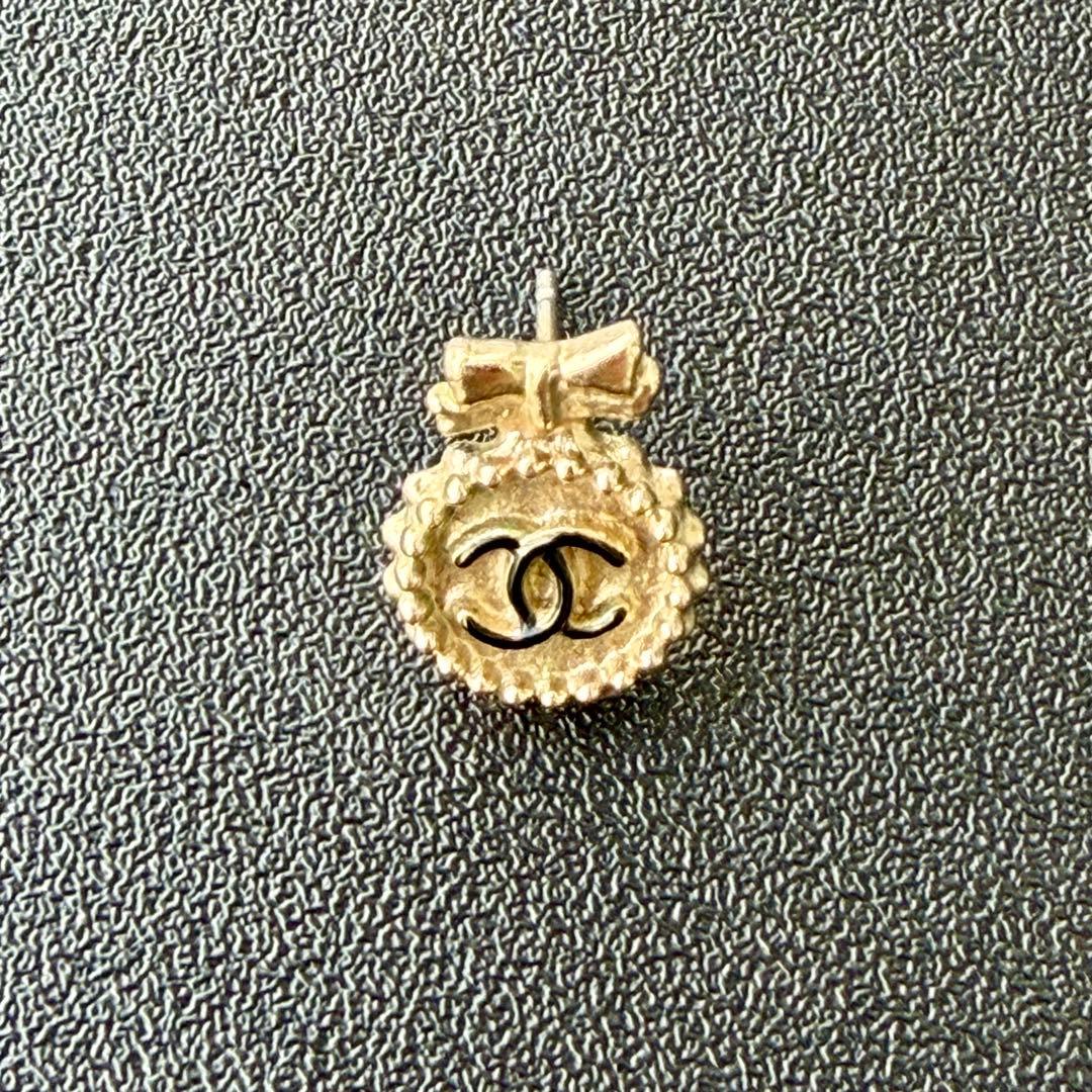 CHANEL シャネル ゴールドピアス（片耳）
