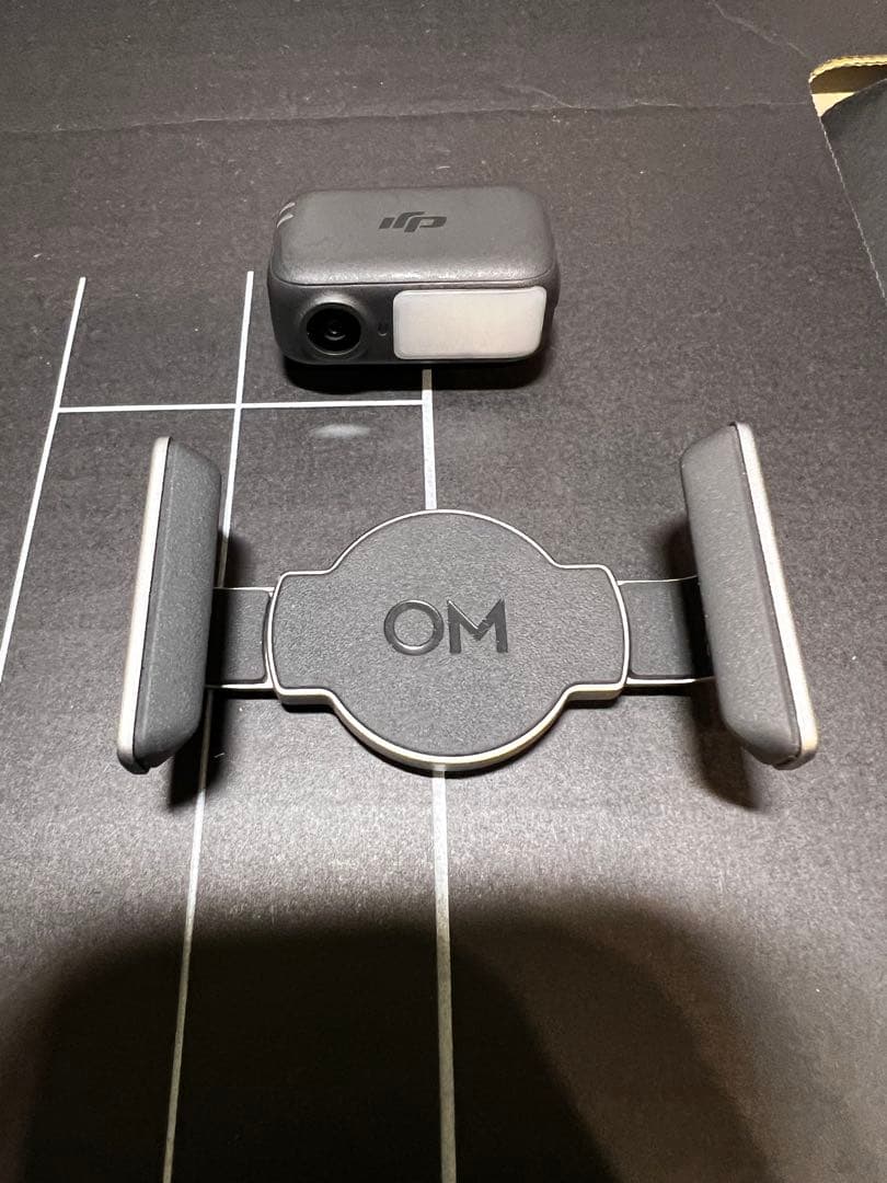 【美品】DJI Osmo Mobile 7P（動作検知カメラ付き）