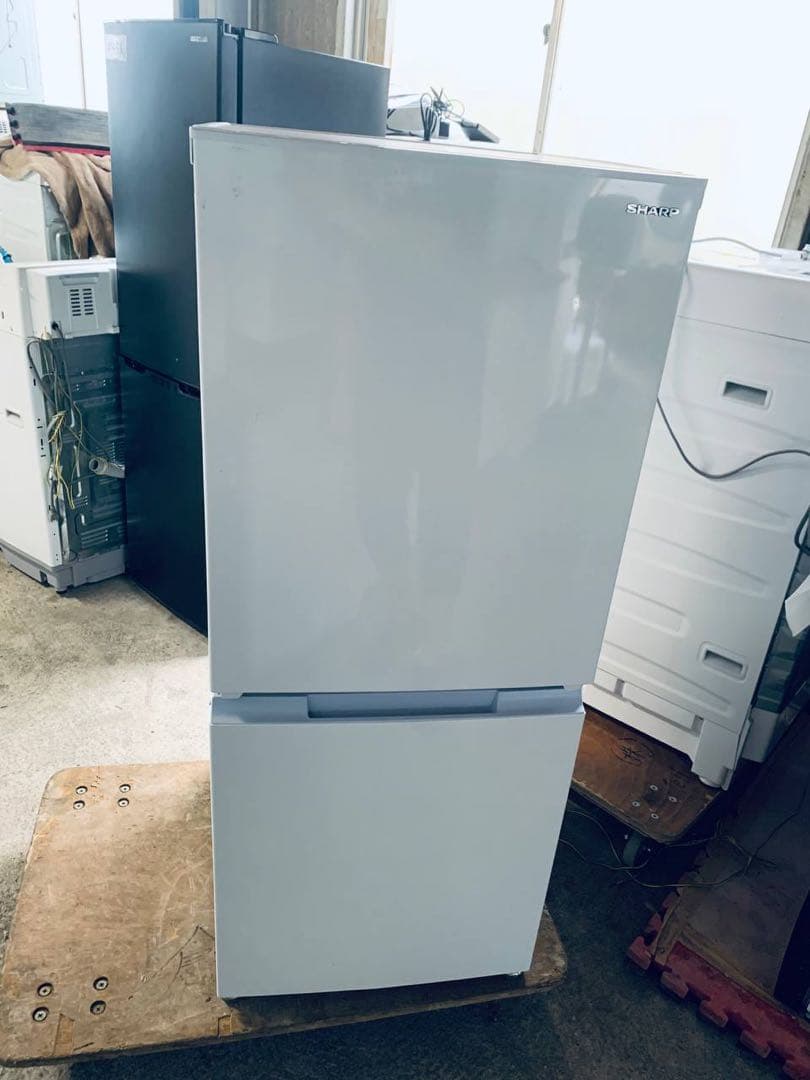 ①✅SHARPノンフロン冷凍冷蔵庫✅ ✅SJ-15E9-W✅送料設置無料