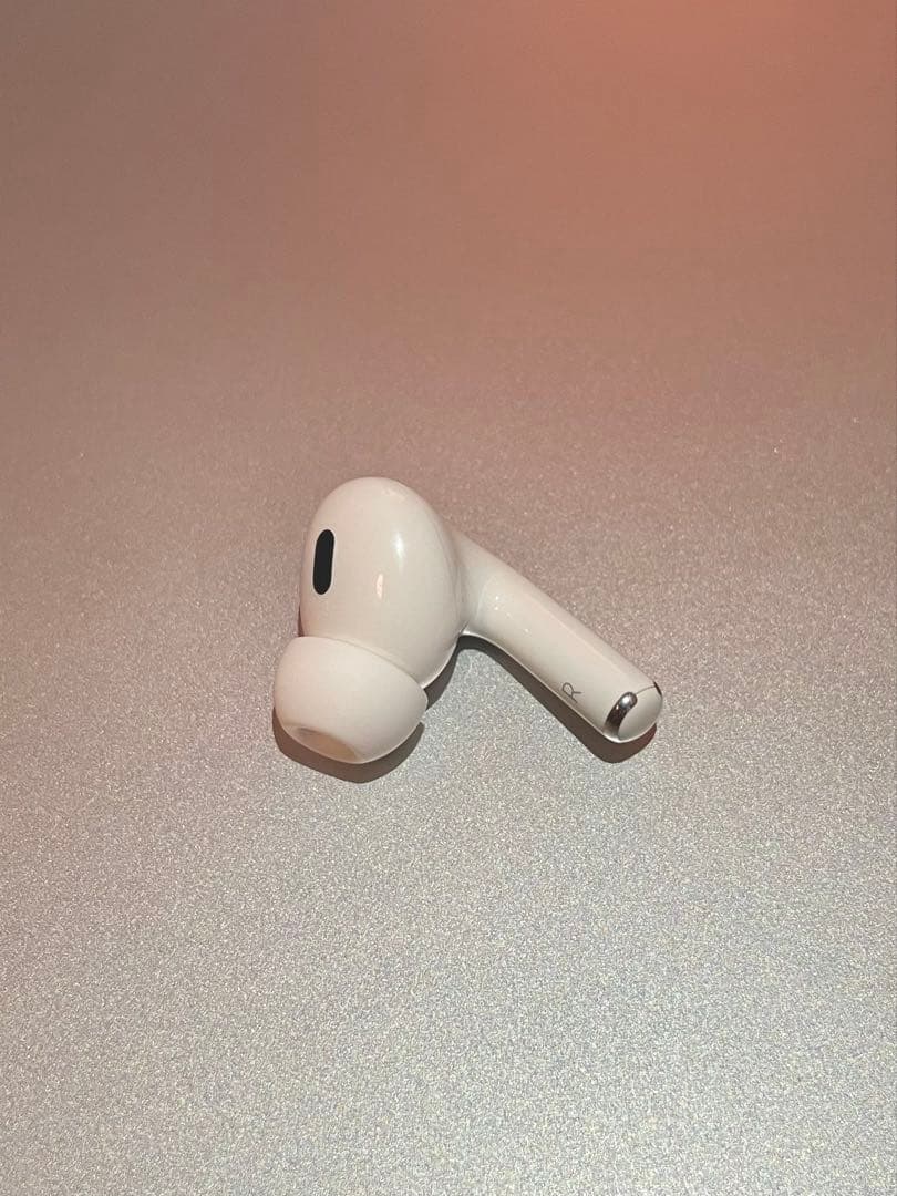 AirPods Pro 2 右耳のみ　R片耳　イヤホン　A2698
