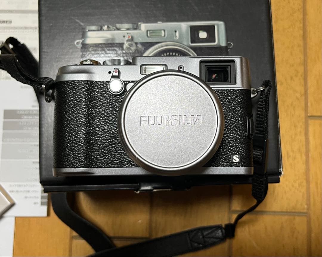 FUJIFILM X100S コンパクトデジタルカメラ