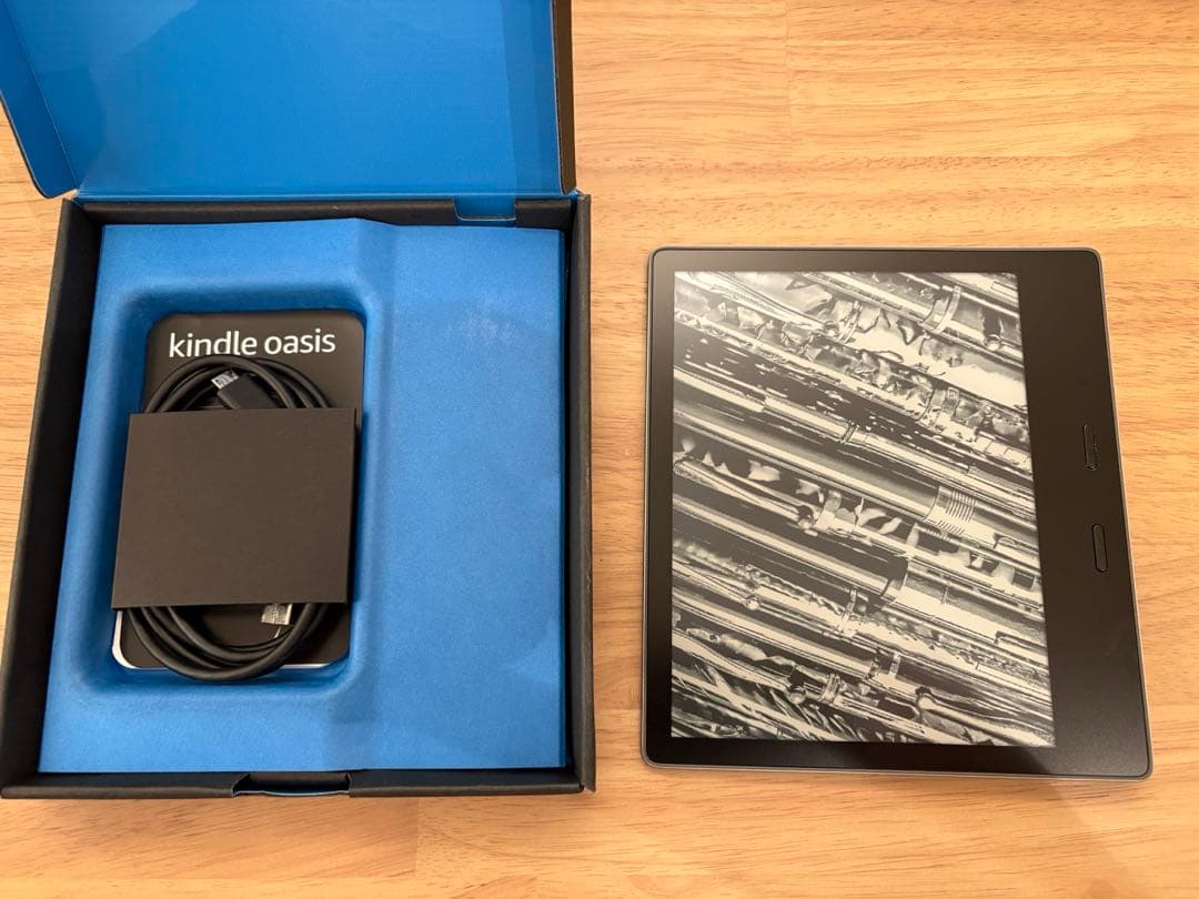 【美品・箱付き】Kindle Oasis 本体