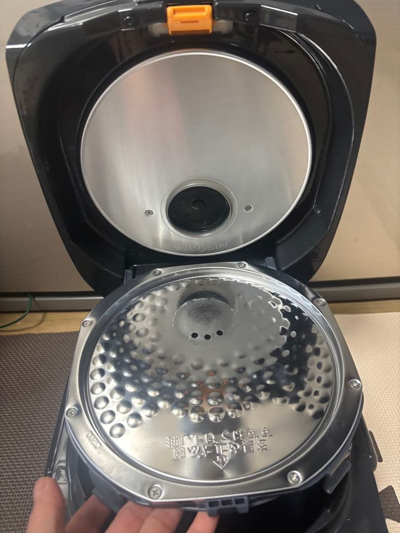 象印マホービン 炊飯器 5.5合 ホワイト NW-VK10-25年製