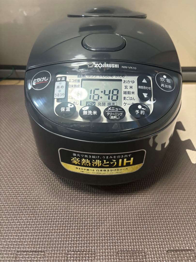 象印マホービン 炊飯器 5.5合 ホワイト NW-VK10-25年製