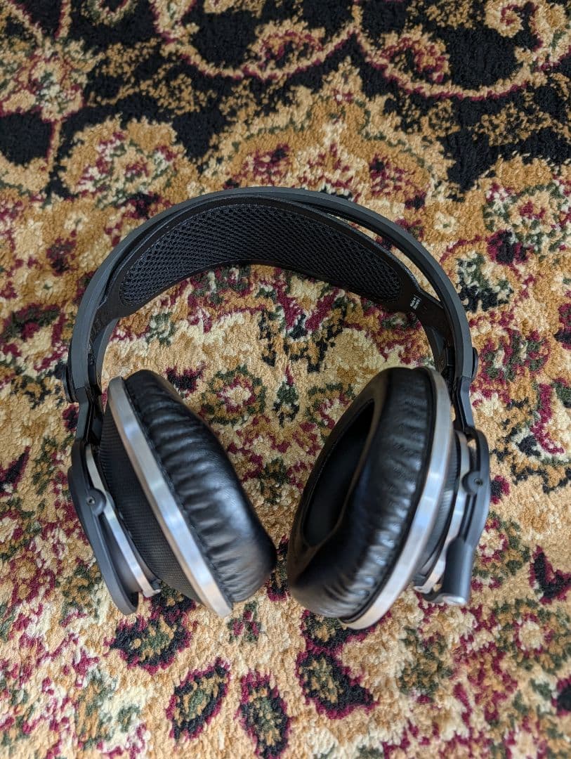 ヘッドホン AKG.K812