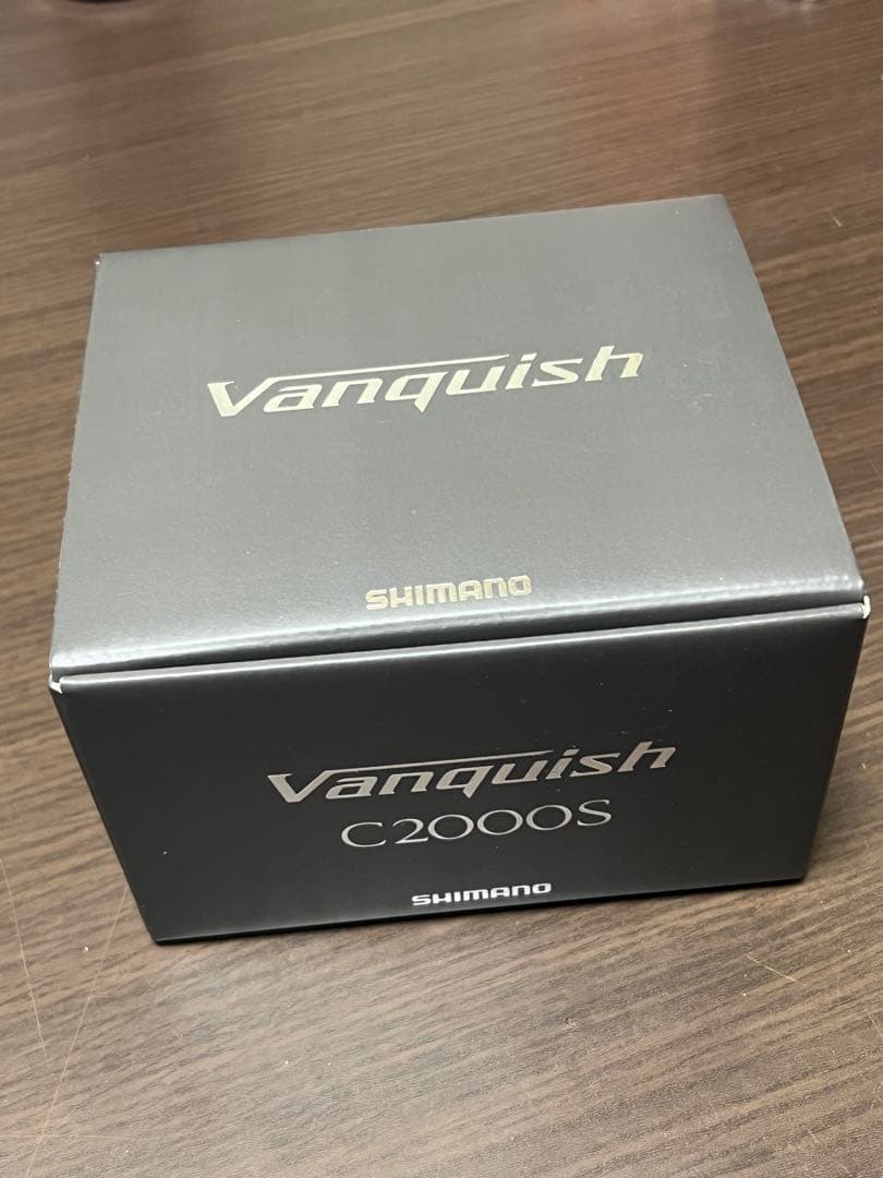 SHIMANO Vanquish C2000S スピニングリール