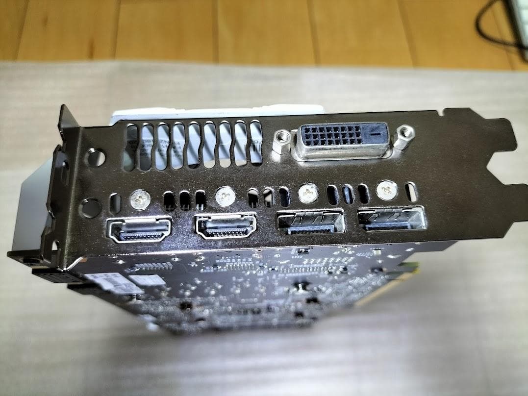 グラフィックボード・グラボ・ビデオカード ASUSS GTX1070