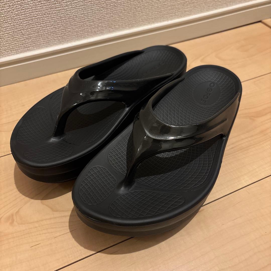 OOFOS ウーフォス OOmega 23cm