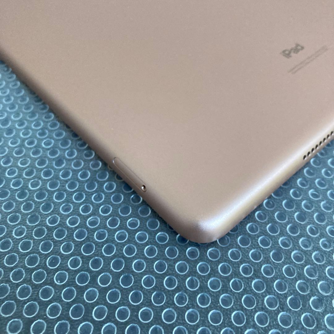 3765【早い者勝ち】iPad8 第8世代 32GB SIMフリー☆