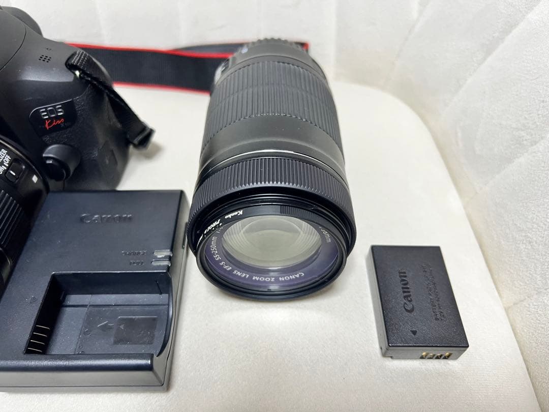 Canon EOS Kiss X10i ダブルズームキット　美品