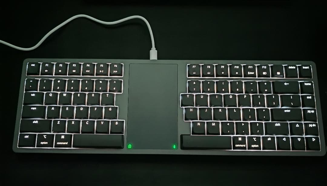 Kinesis FORM Split タッチパッド キーボード Touchpad