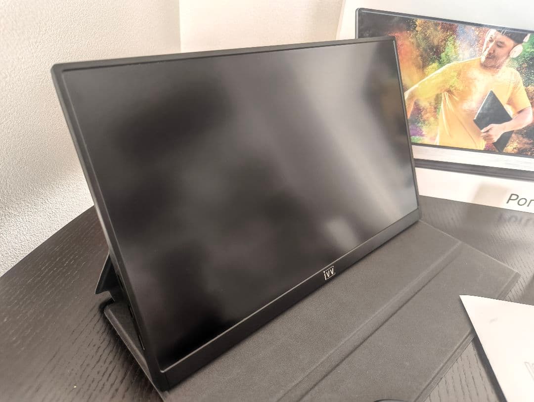 IVV ４Kポータブルモニター 13.3インチ