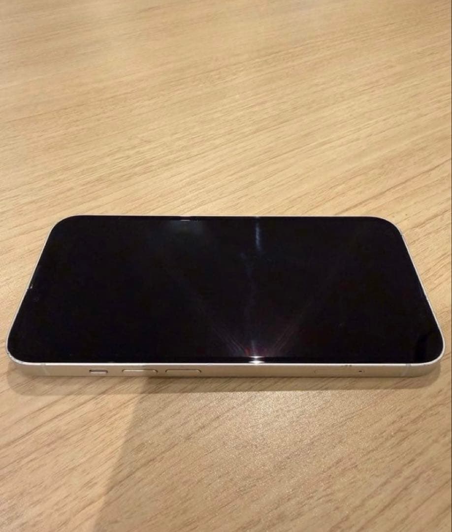 iPhone 13 128GB SIMフリー ホワイト　おまけ付き