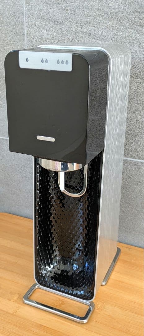 炭酸水メーカー 　ソーダストリーム　自動 オシャレ