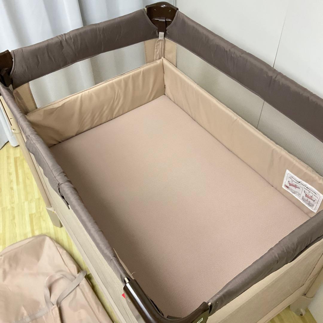 綺麗！アップリカ ベビーベッド ココネルエアー
