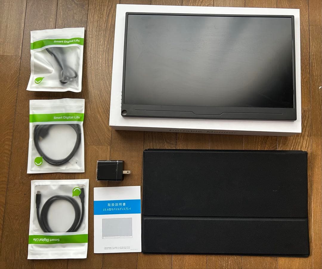 美品 EVICIV 15.6インチ モバイルモニタ 4K