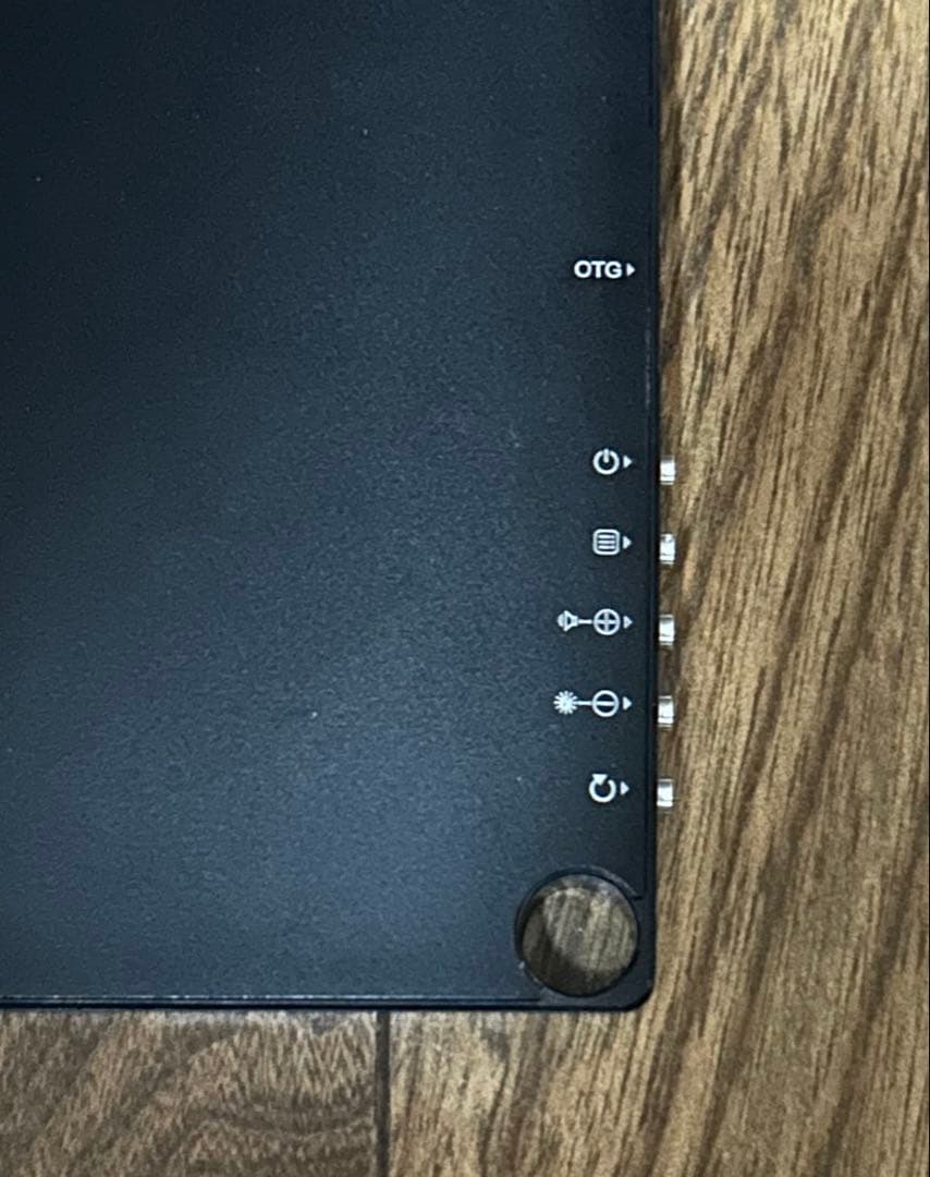 美品 EVICIV 15.6インチ モバイルモニタ 4K