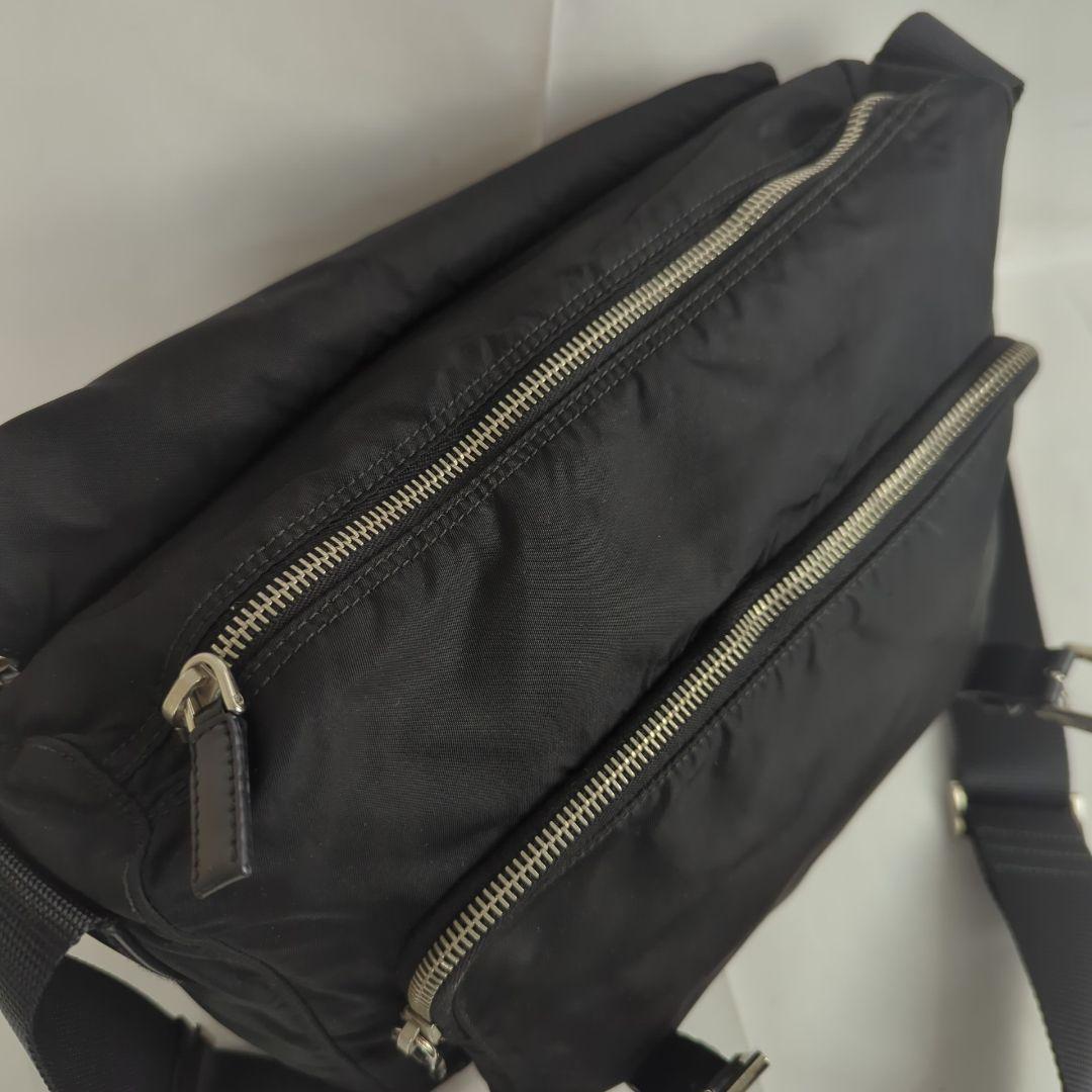 PRADA プラダ ナイロン ショルダー メッセンジャーバッグ プレート ロゴ