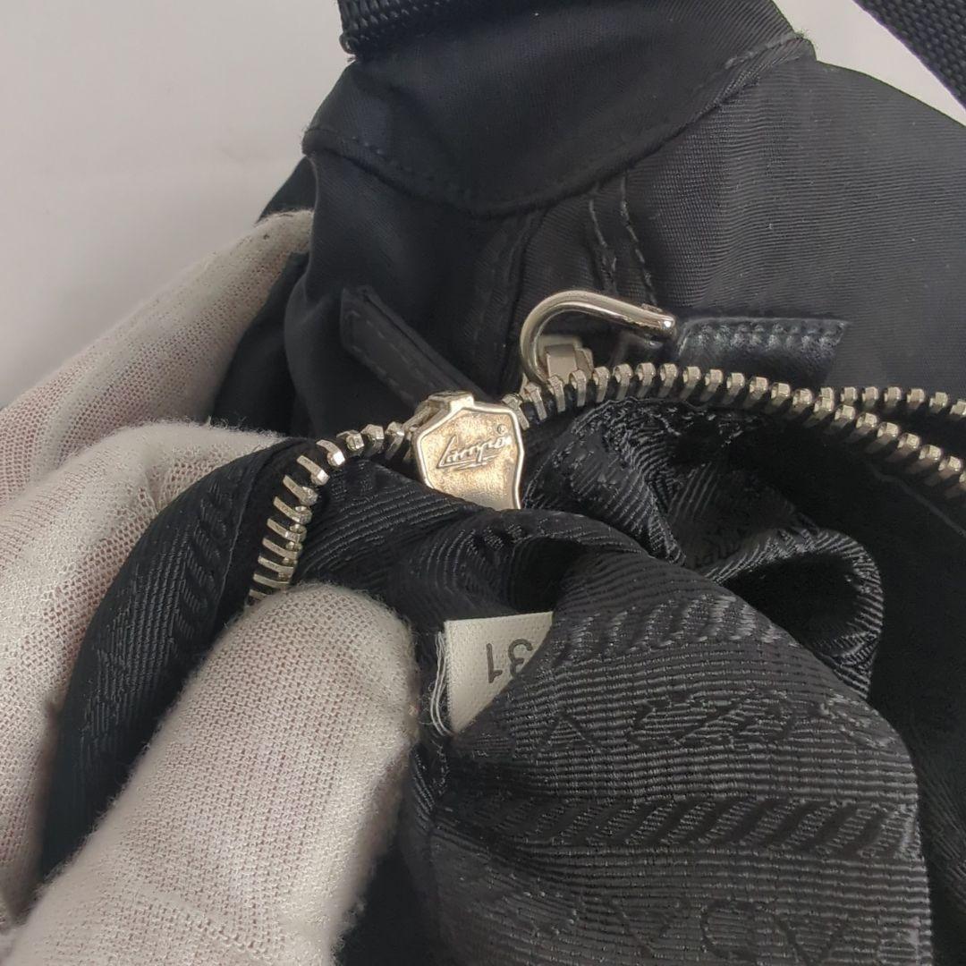 PRADA プラダ ナイロン ショルダー メッセンジャーバッグ プレート ロゴ