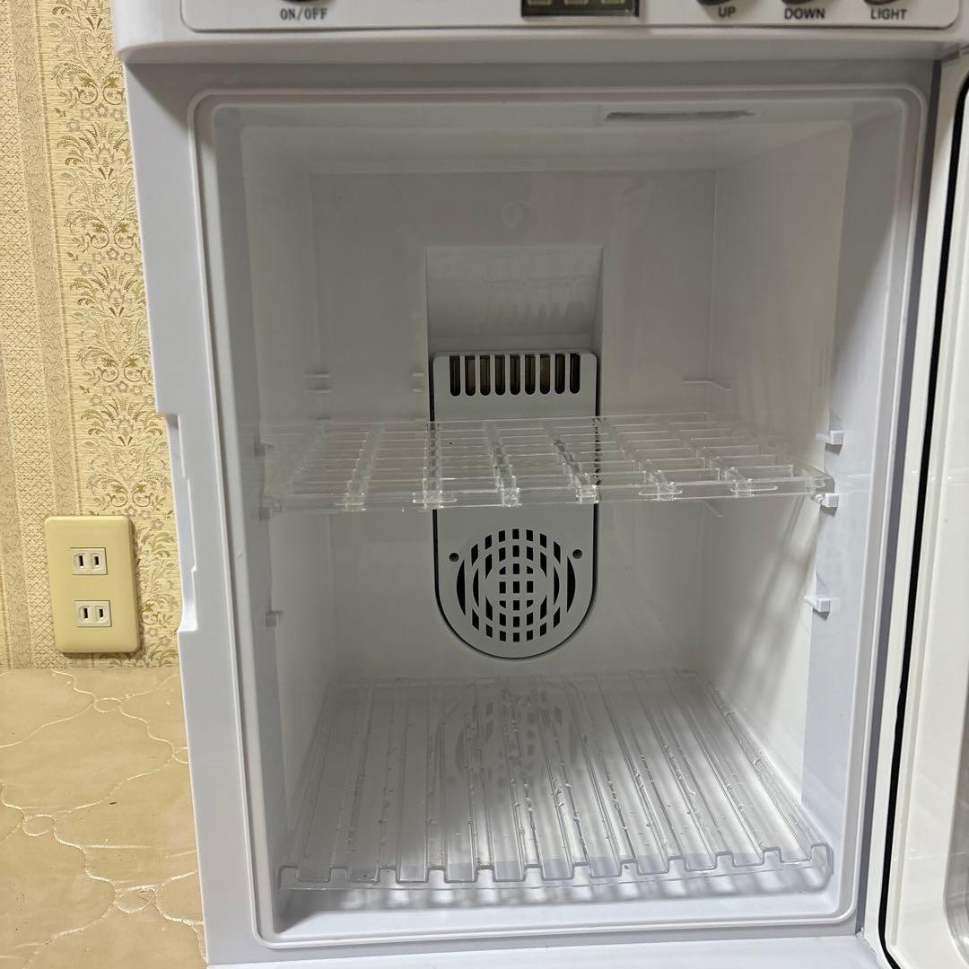 VERSOS 25L冷温庫　VS-404WH 動作確認済み