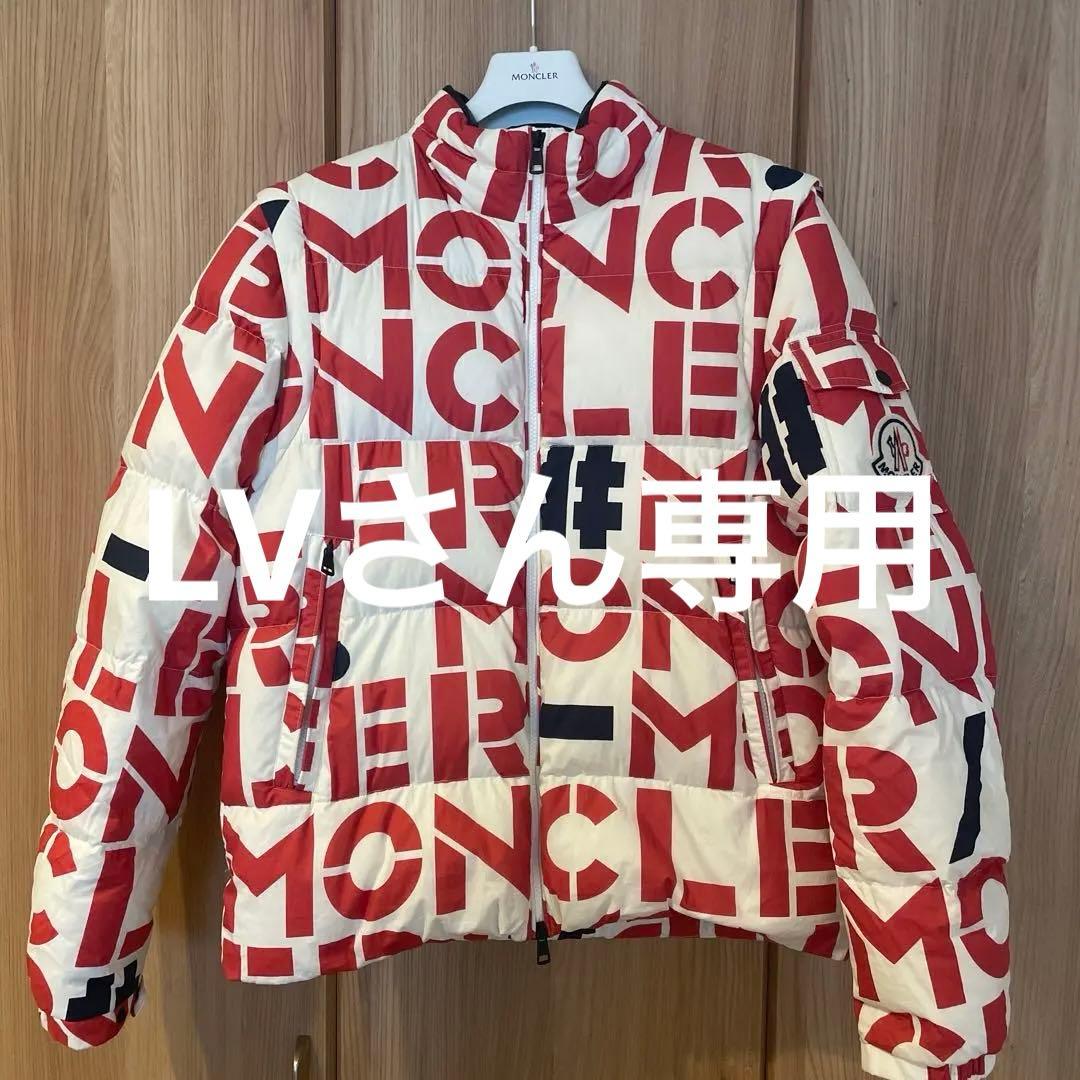 モンクレールジーニアス　ダウンジャケット