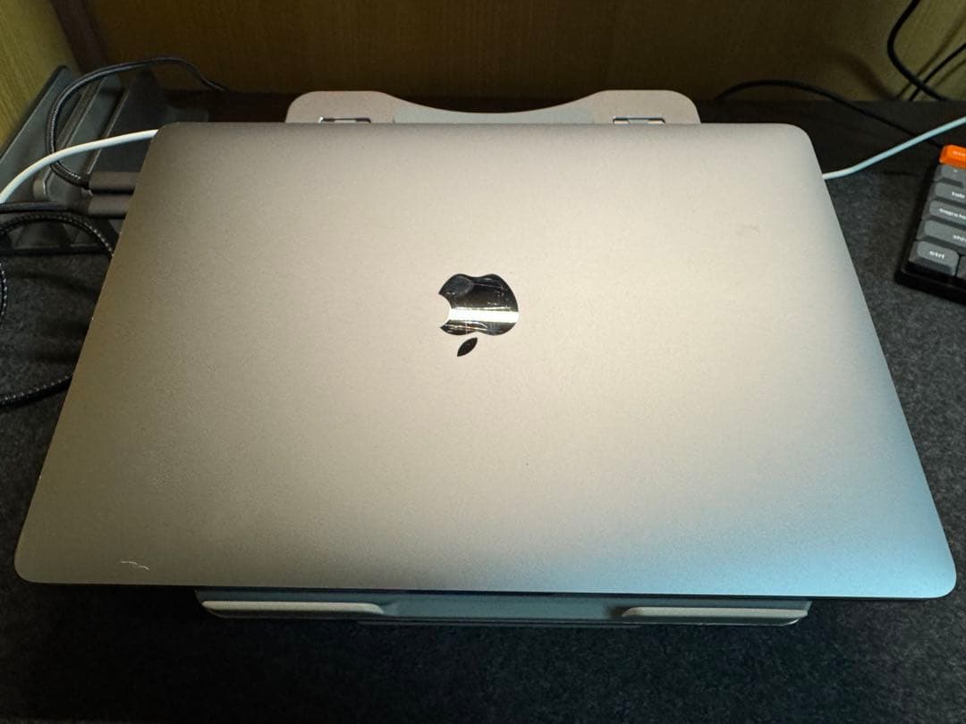 メモリ16GB MacBook Pro M2 13インチ 256GB 液晶故障