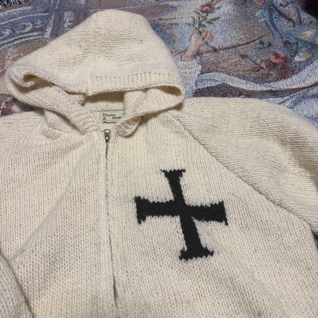 MacMahon Knitting Mills　百足着用