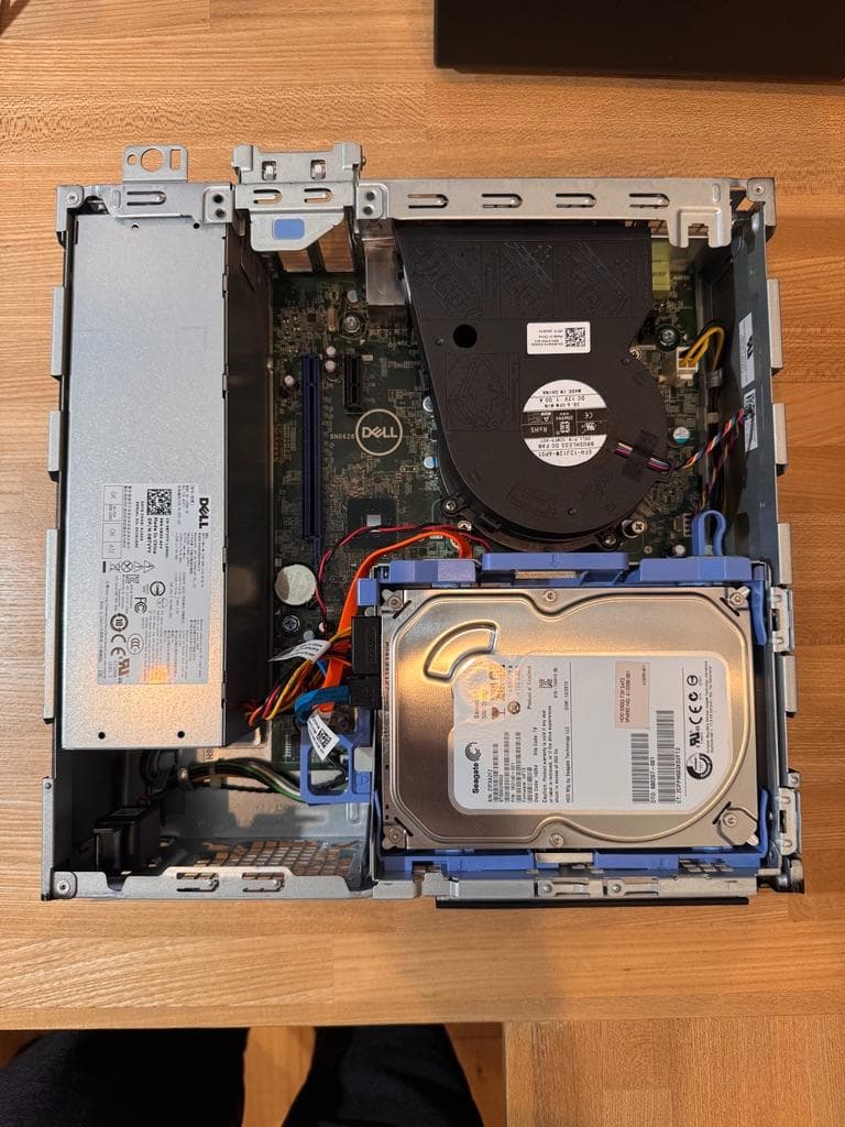 Dell OptiPlex 3070 SFF 第９世代インテルCore i5搭載