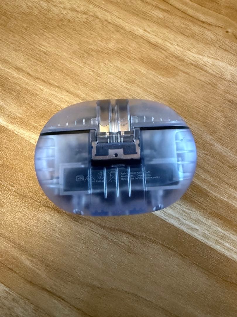 Beats ワイヤレスイヤホン クリア