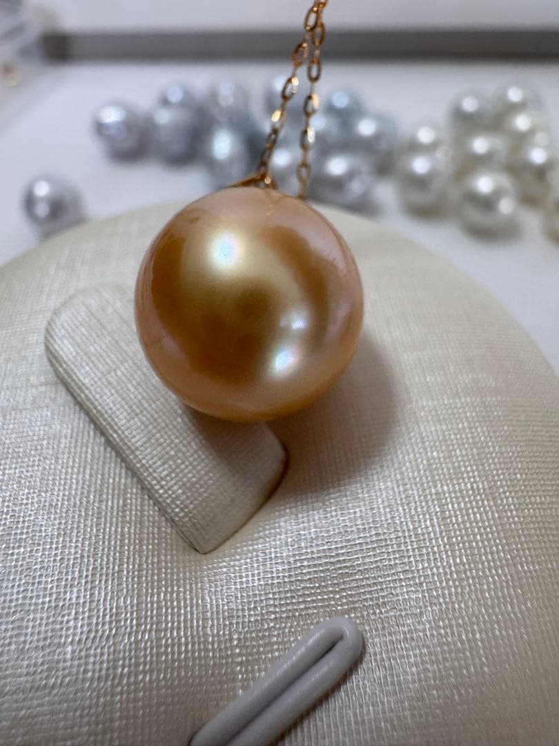 新品　18K ゴールド　天然南洋白蝶ゴールデンパールペンダント