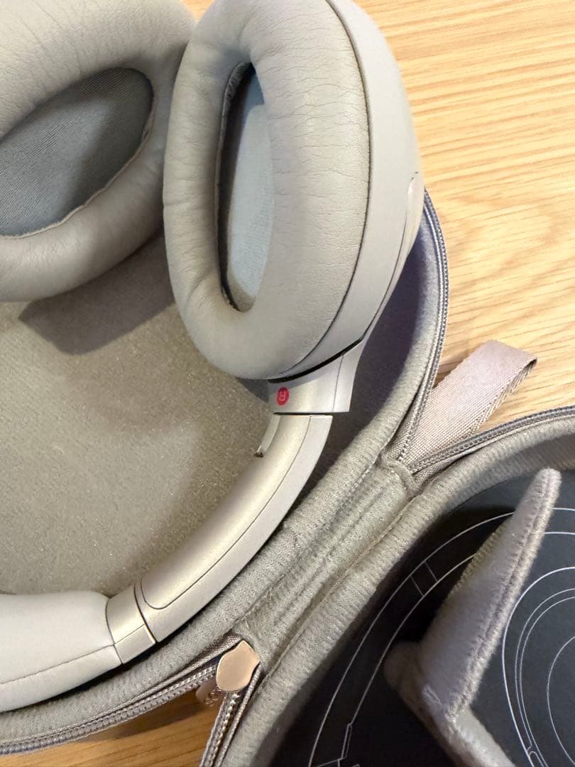 Sony ワイヤレスヘッドホン ノイズキャンセリング【WH-1000XM3】